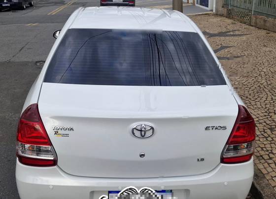 TOYOTA ETIOS 1.5 X PLUS SEDAN 16V FLEX 4P AUTOMÁTICO TOYOTA ETIOS 1.5 X PLUS SEDAN 16V FLEX 4P AUTOMÁTICO